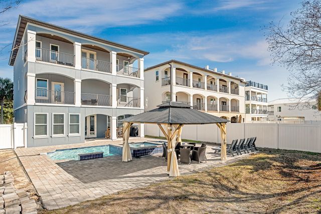 92 Woodward Street, Destin, FL 32541