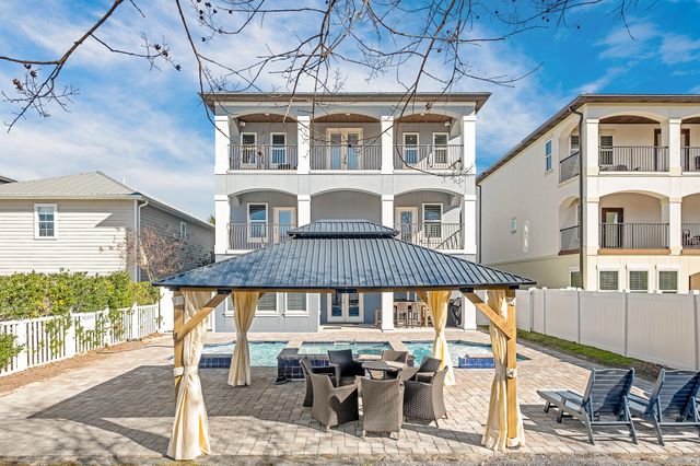 92 Woodward Street, Destin, FL 32541