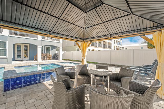 92 Woodward Street, Destin, FL 32541