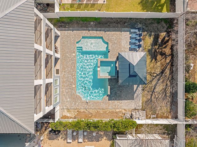 92 Woodward Street, Destin, FL 32541