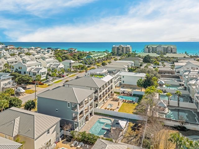 92 Woodward Street, Destin, FL 32541