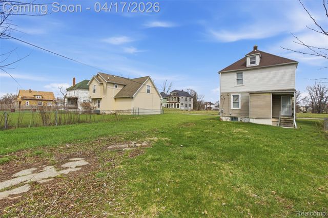 5729 Maxwell Street, Detroit, MI 48213