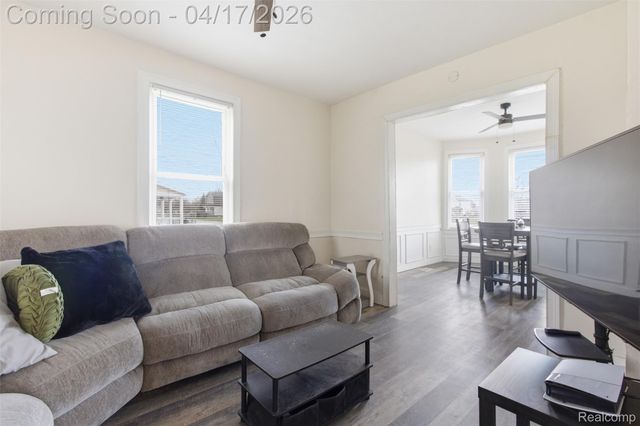 5729 Maxwell Street, Detroit, MI 48213