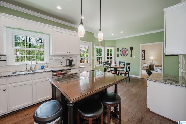 1804 RUSSET HILL CIRCLE, Hoover, AL 35244