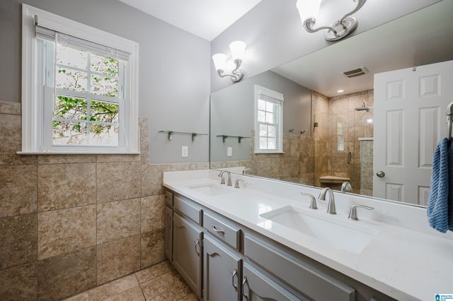 1804 RUSSET HILL CIRCLE, Hoover, AL 35244