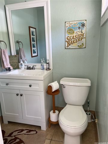 51-452 Kamehameha Highway, Kaaawa, HI 96730