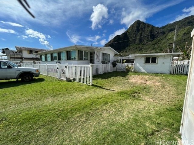 51-452 Kamehameha Highway, Kaaawa, HI 96730