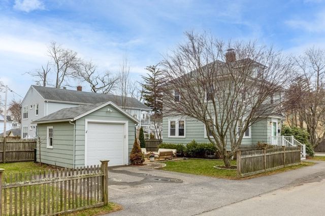 17 Bunton St, Milton, MA 02186
