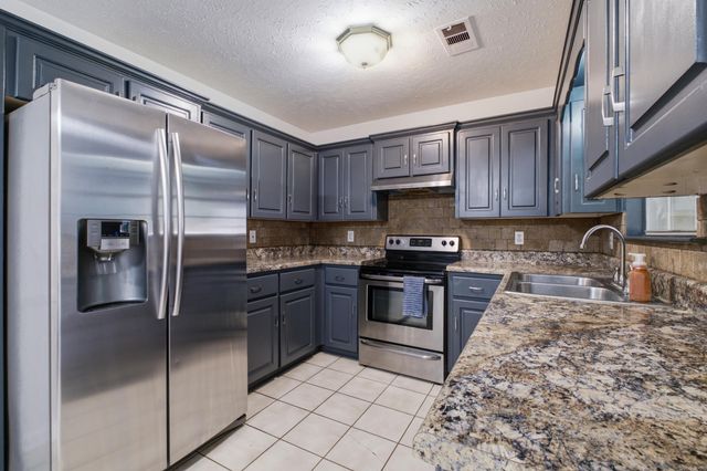 12 Applewood Drive, Cabot, AR 72023