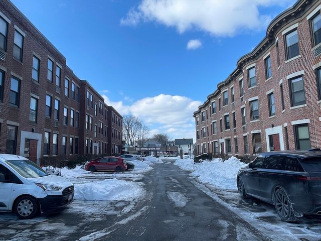 7 Cypress 703, Boston, MA 02135