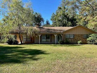 42672 Us Highway 96 S, Buna, TX 77612