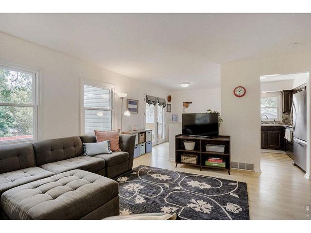 1251 Vail Ln, Longmont, CO 80503