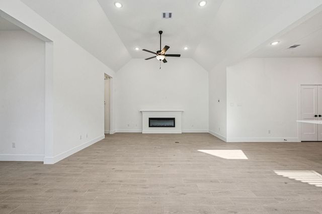 26237 E Outrider Banks Circle, Montgomery, TX 77316