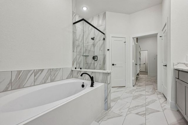 26237 E Outrider Banks Circle, Montgomery, TX 77316