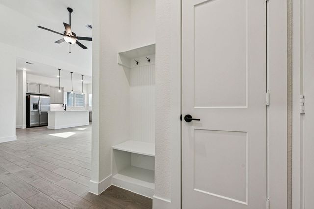 26237 E Outrider Banks Circle, Montgomery, TX 77316