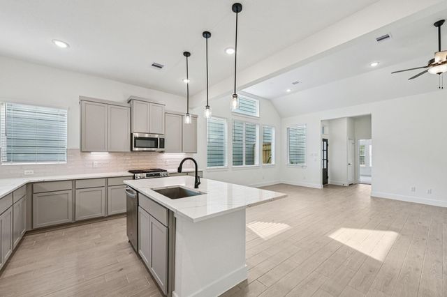 26237 E Outrider Banks Circle, Montgomery, TX 77316