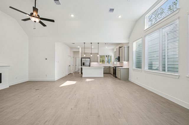 26237 E Outrider Banks Circle, Montgomery, TX 77316