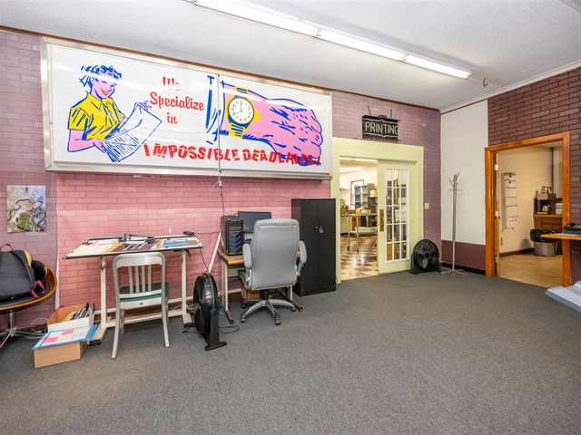 1116 W Centre Avenue, Portage, MI 49024