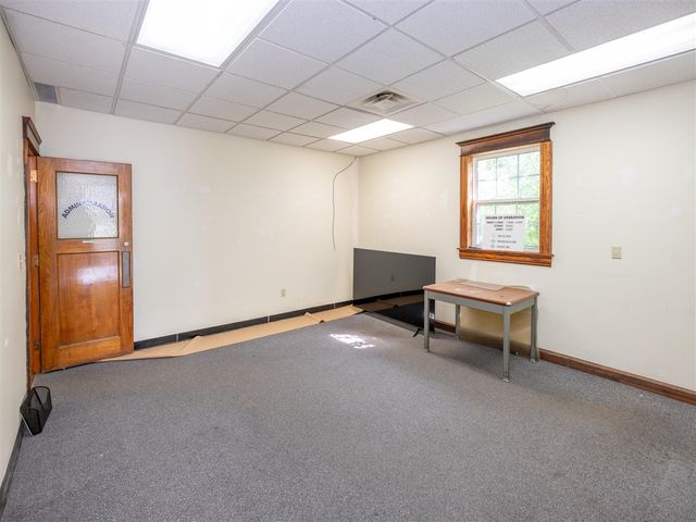 1116 W Centre Avenue, Portage, MI 49024