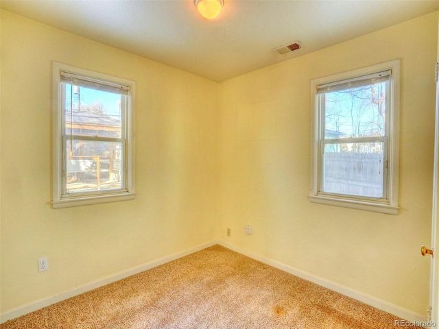 140 E 5th Ave, Longmont, CO 80504