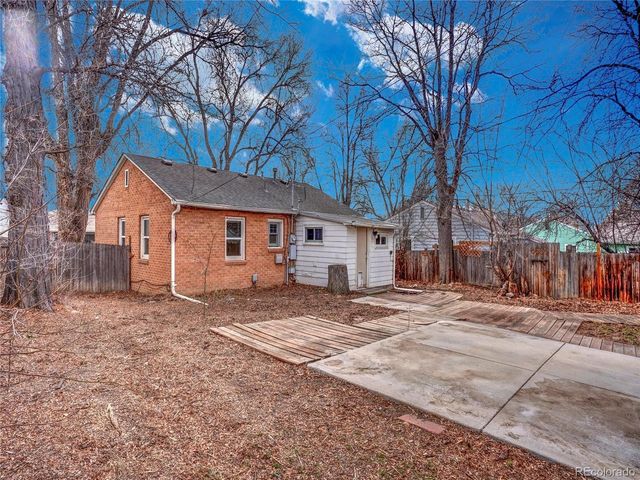 140 E 5th Ave, Longmont, CO 80504