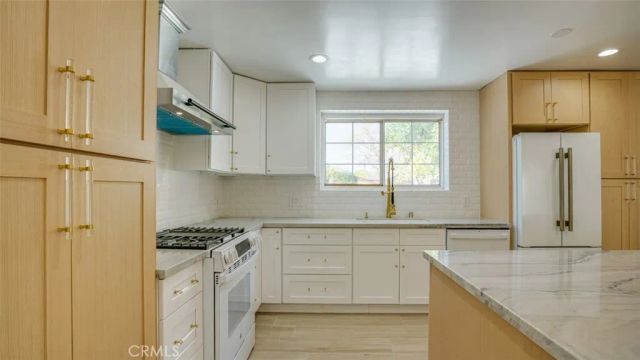 24306 Gilmore Street, West Hills, CA 91307
