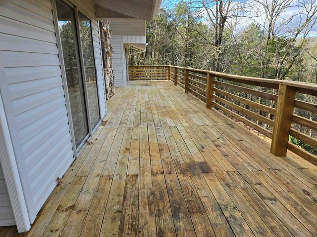 7 Ozoo Road, Cherokee Village, AR 72529