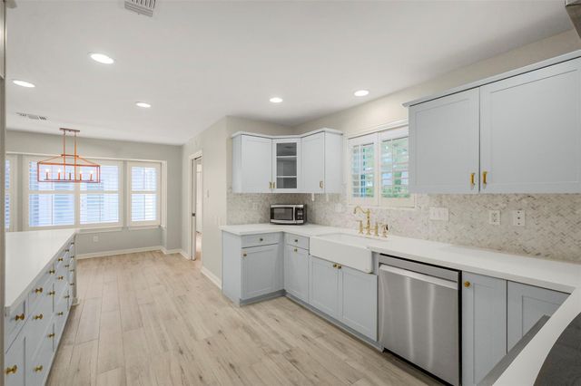 8851 Larston Street, Houston, TX 77055