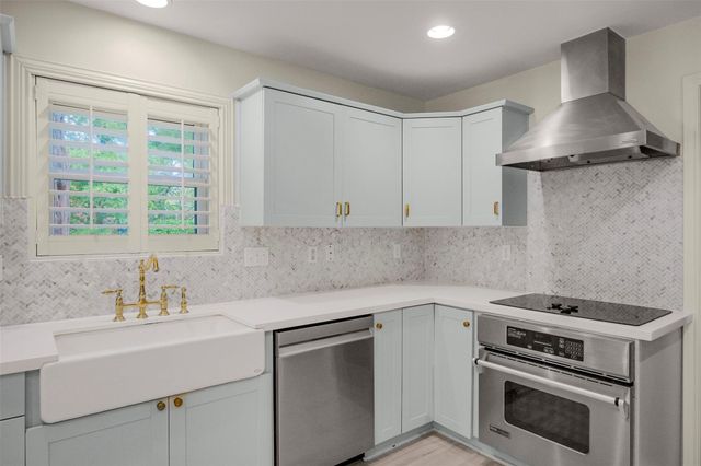 8851 Larston Street, Houston, TX 77055