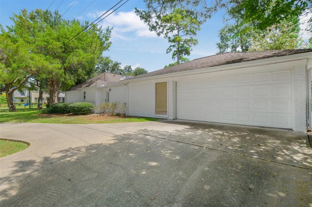 8851 Larston Street, Houston, TX 77055