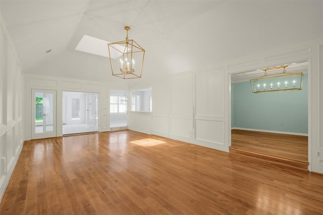 8851 Larston Street, Houston, TX 77055