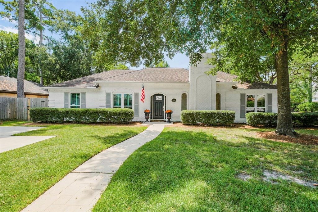 8851 Larston Street, Houston, TX 77055