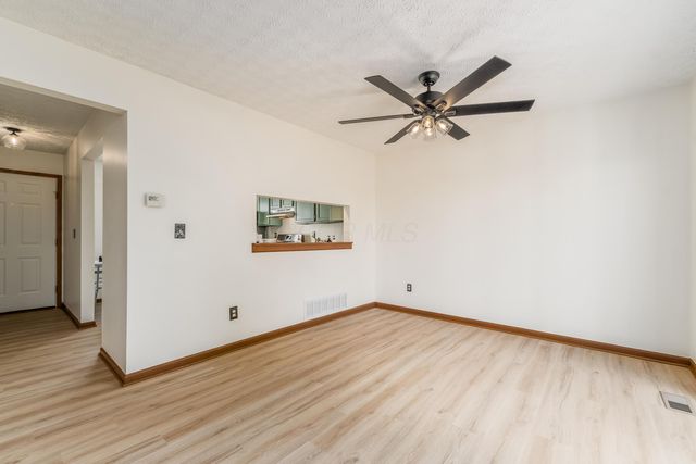 3212 Southern Hills Drive, Pickerington, OH 43147