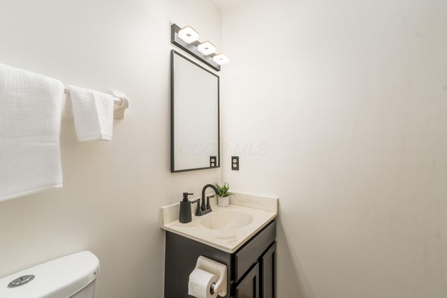 3212 Southern Hills Drive, Pickerington, OH 43147