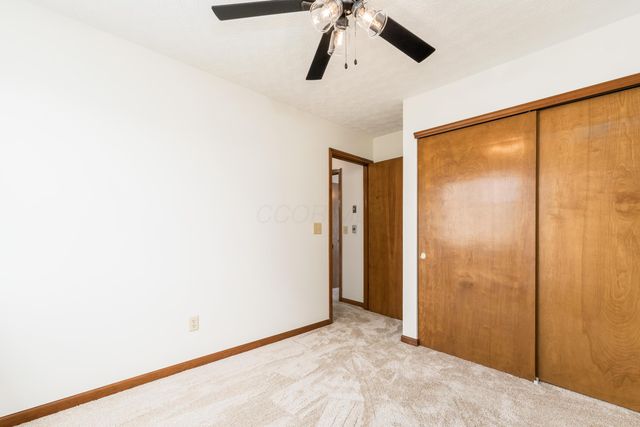 3212 Southern Hills Drive, Pickerington, OH 43147