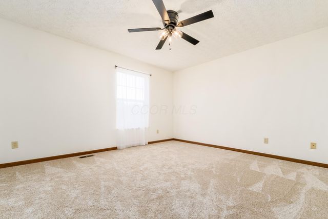 3212 Southern Hills Drive, Pickerington, OH 43147