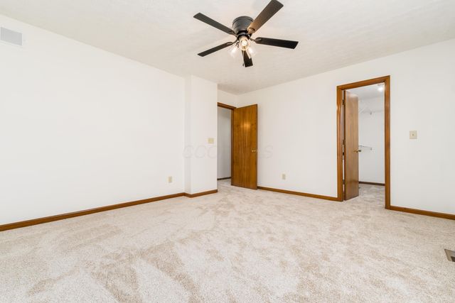 3212 Southern Hills Drive, Pickerington, OH 43147