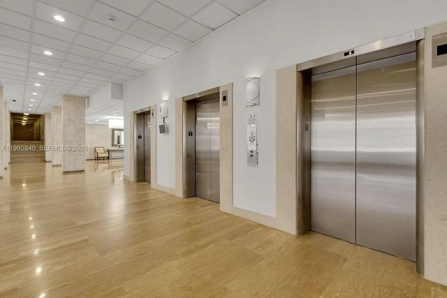 1950 S Ocean Dr 17E, Hallandale Beach, FL 33009