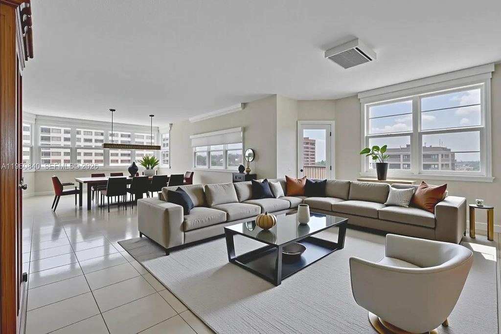 1950 S Ocean Dr 17E, Hallandale Beach, FL 33009