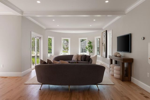 480 West Street, Reading, MA 01867