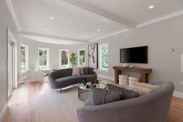 480 West Street, Reading, MA 01867