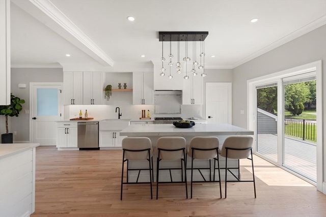480 West Street, Reading, MA 01867