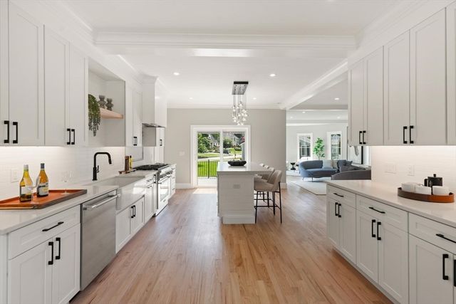 480 West Street, Reading, MA 01867