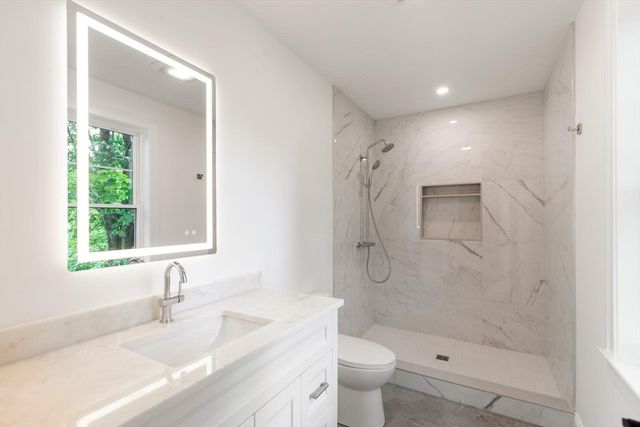 480 West Street, Reading, MA 01867