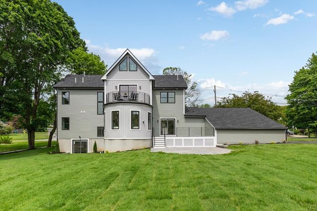 480 West Street, Reading, MA 01867