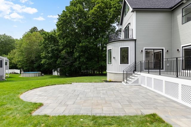 480 West Street, Reading, MA 01867