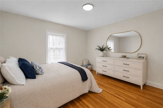 461 River Road, Lincoln, RI 02865