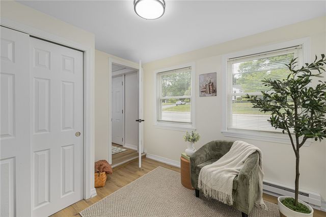 461 River Road, Lincoln, RI 02865