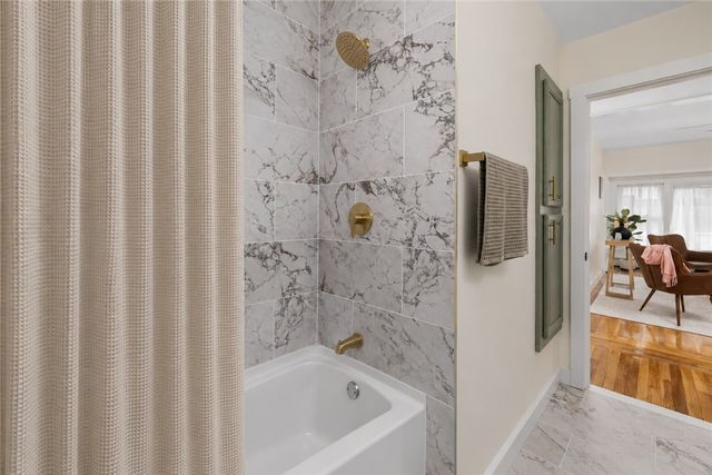 461 River Road, Lincoln, RI 02865