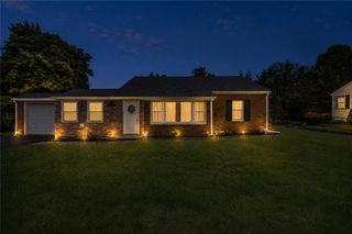 461 River Road, Lincoln, RI 02865